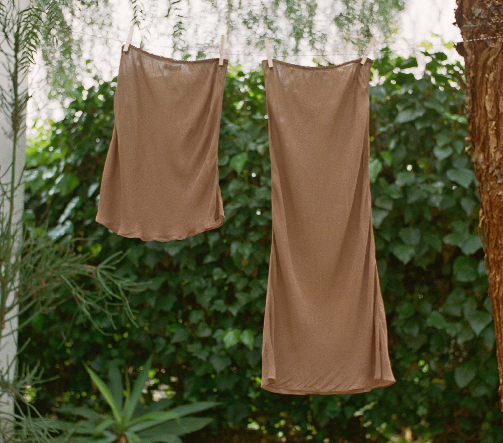 LONG SKIRT SLIP -- CAROB