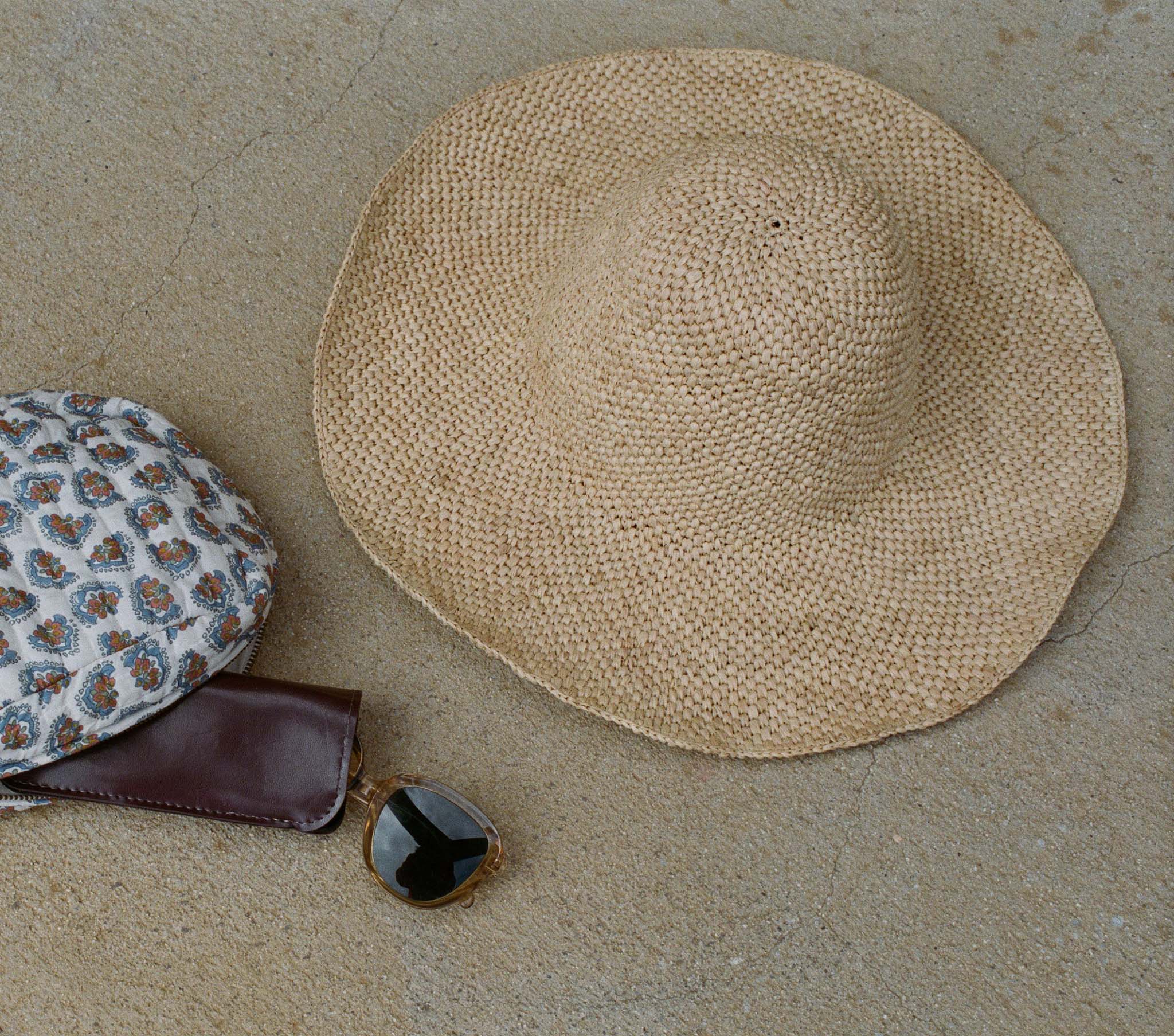 TAFT HAT -- NATURAL RAFFIA