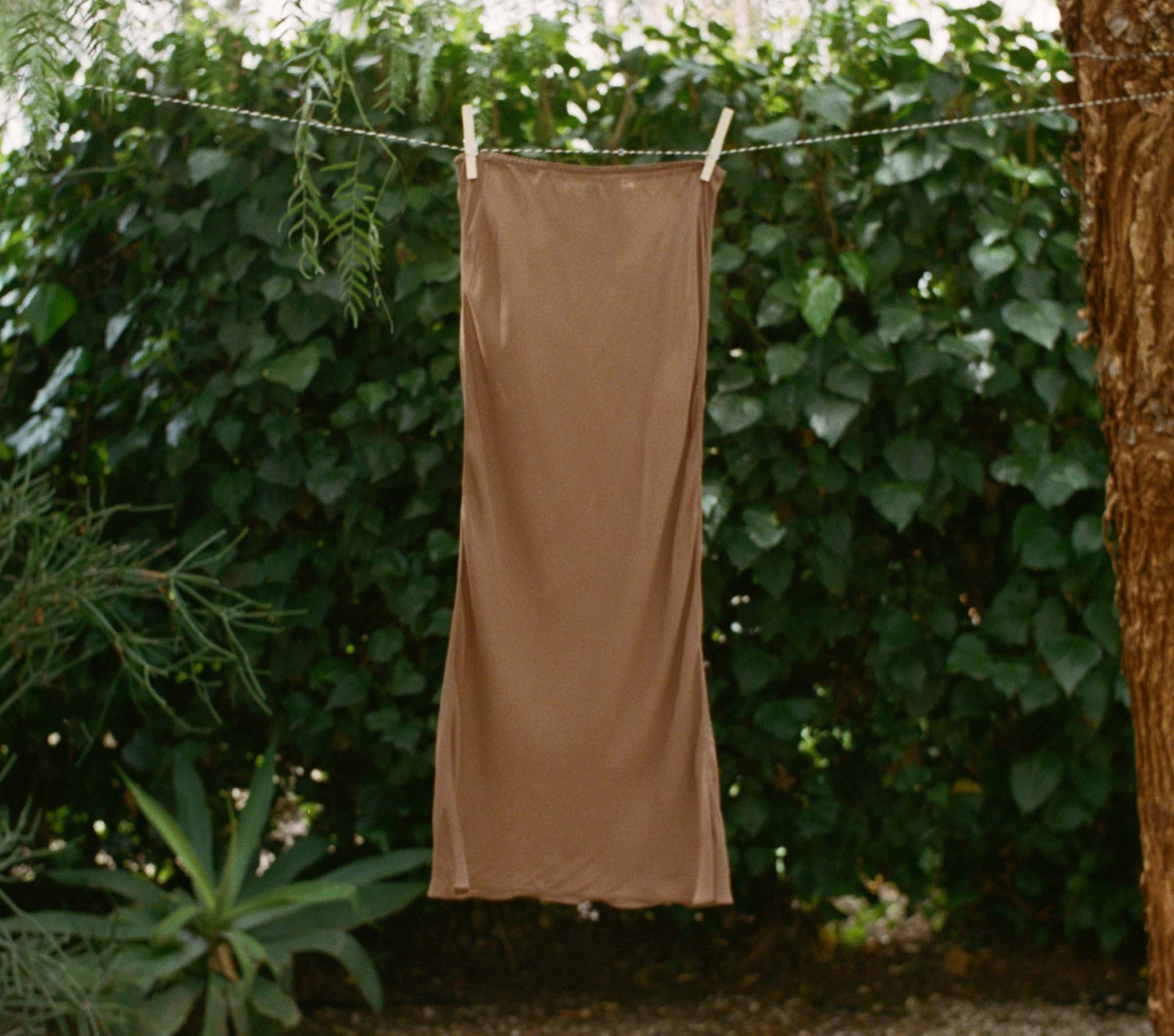 LONG SKIRT SLIP -- CAROB