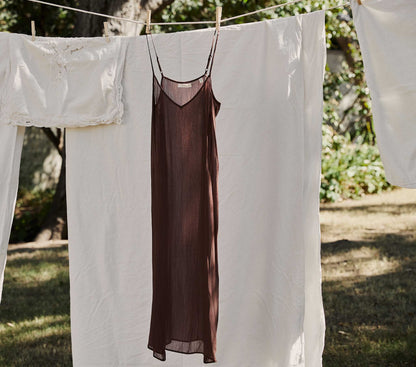 LONG DEEP V-NECK SLIP -- UMBER