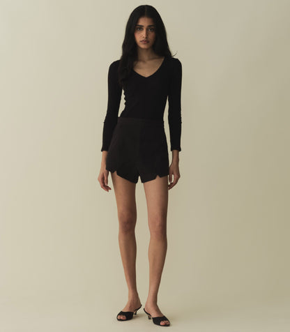 MAVEN SHORT -- BLACK